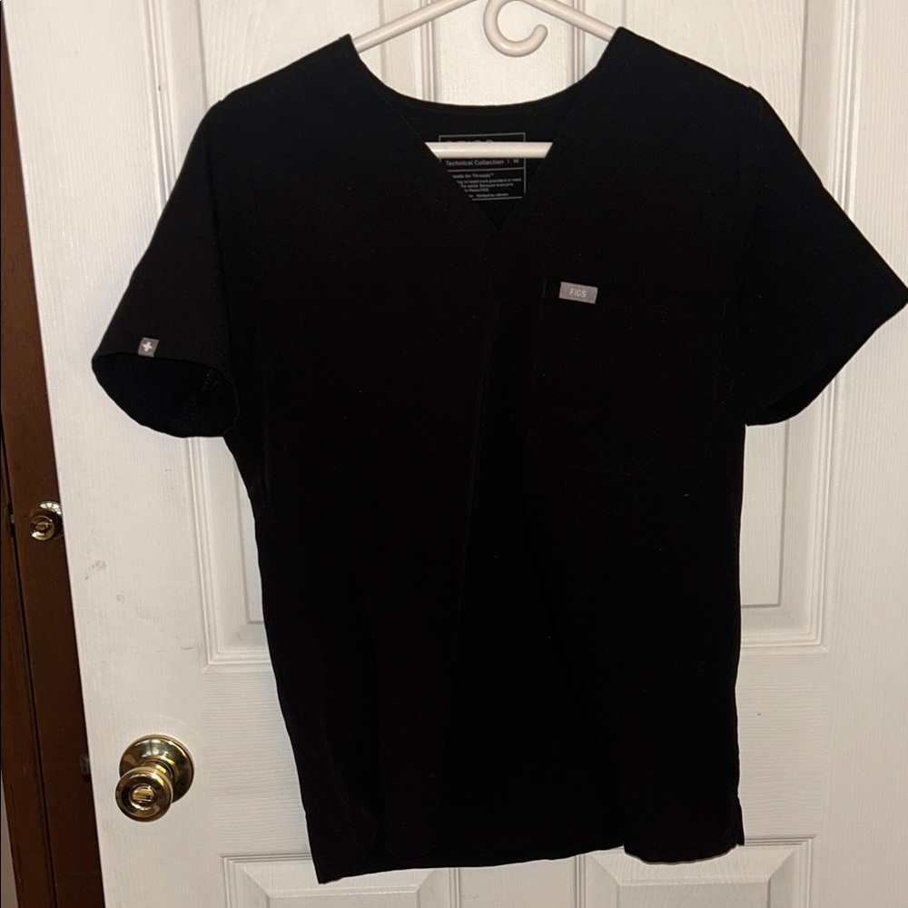 Figs Women’s black scrub top